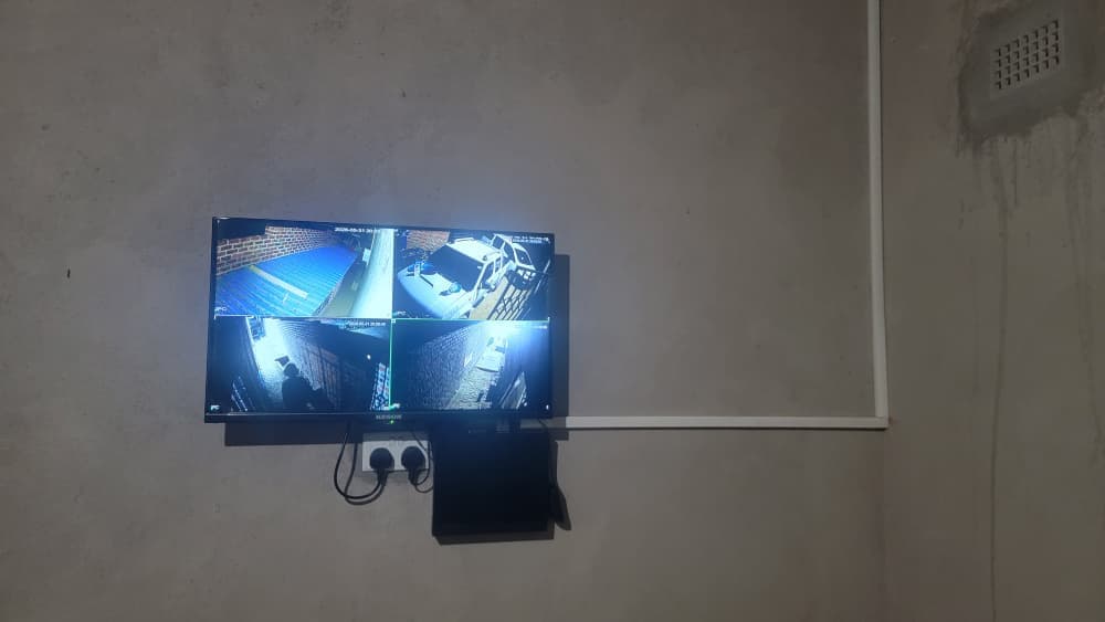CCTV monitoring station with quad-view display